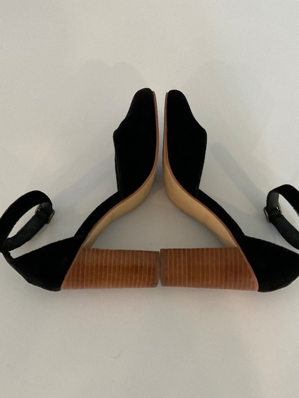 SOLUDOS Collette Heel in Black Velvet Size 8 - Picture 6 of 8